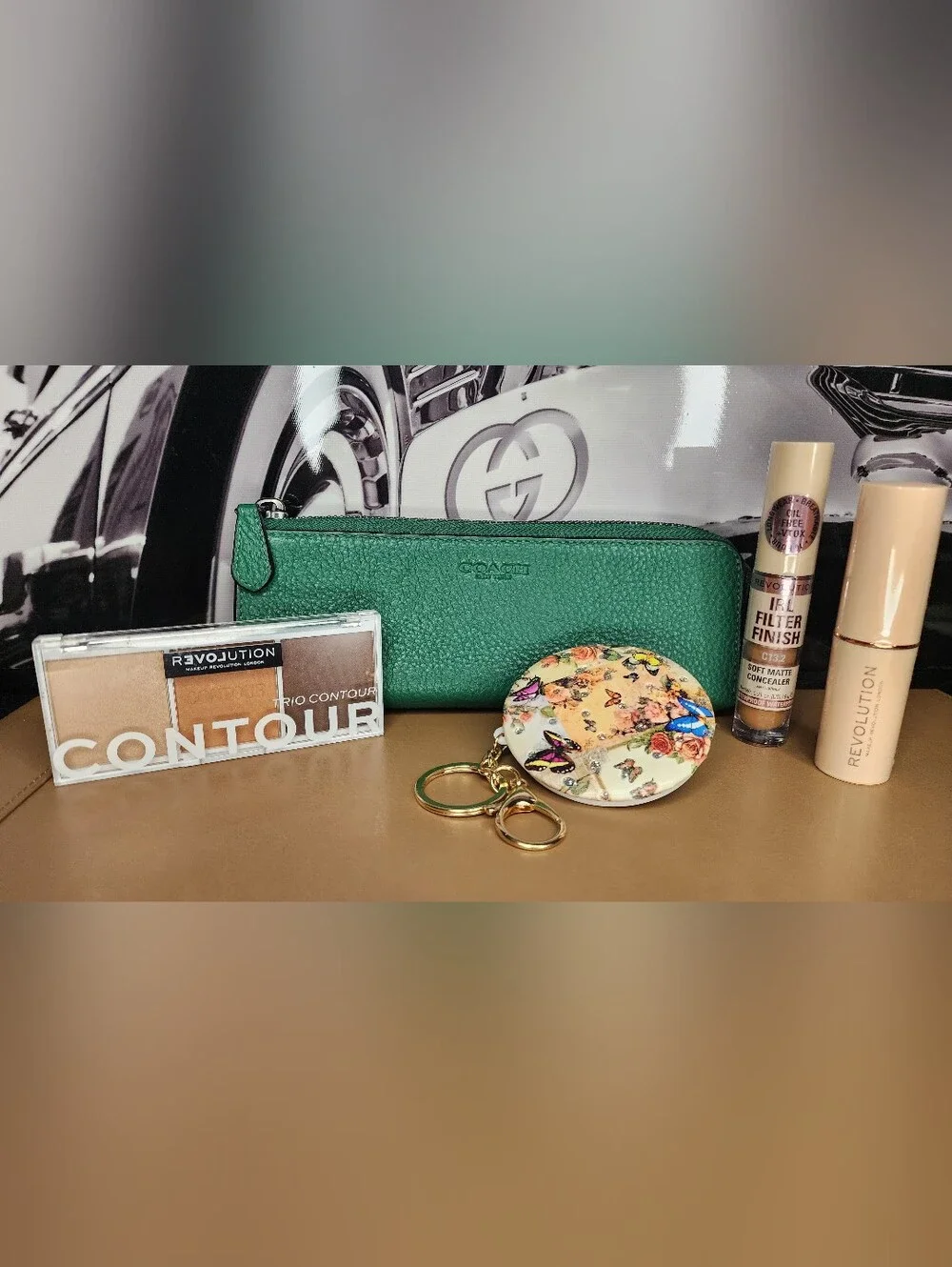 Authentic Coach Green Leather Zip Pencil/Makeup Case Bundle & Cosmetic Mirror